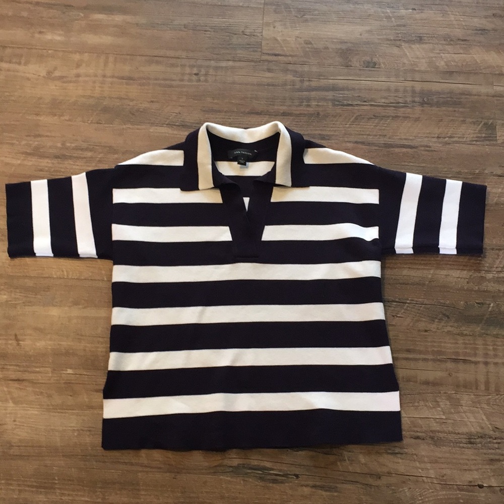 Ann Taylor classic black and white top